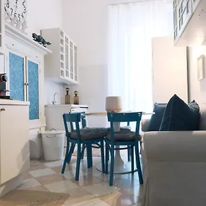 Apartment Comecasa 2 Bedrooms In Via Curtatone Italy
